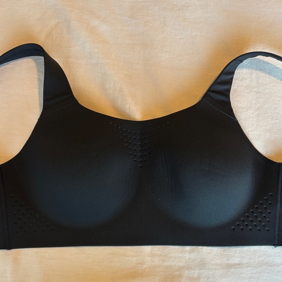 Seamless Pink, Grey, and Black Victoria Secret Sports Bra Set - Picture 7 of 13